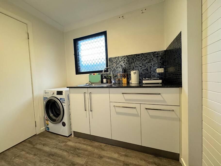 Contemporary 1br Holiday home Brisbane