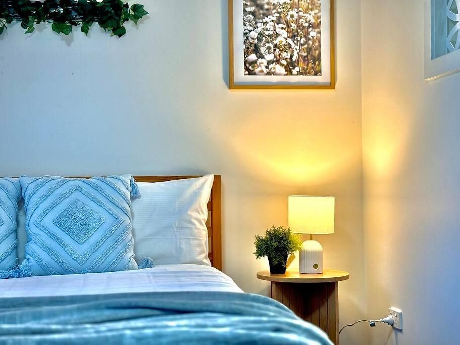 Contemporary 1br *