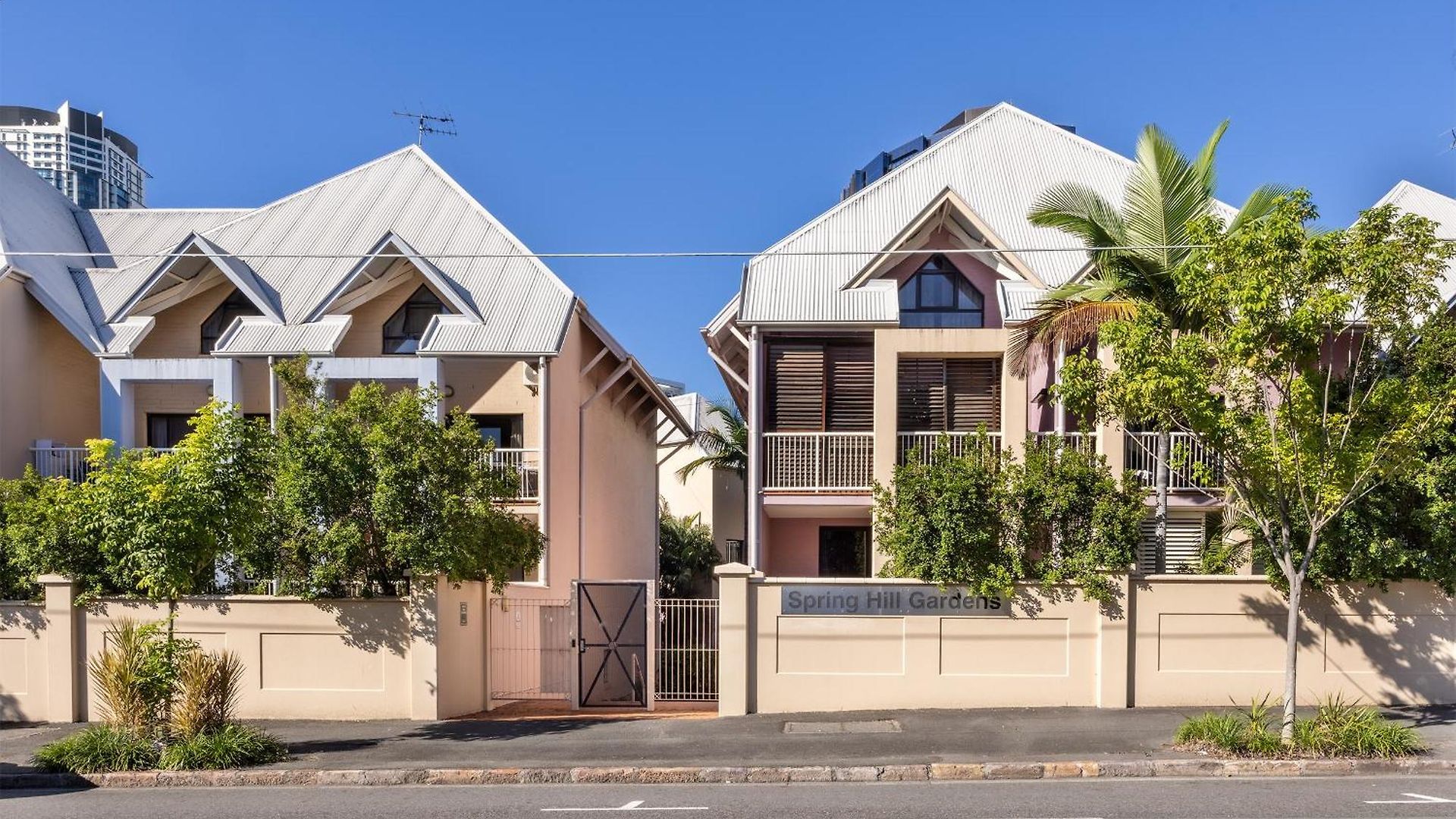 Spring Hill Gardens Aparthotel