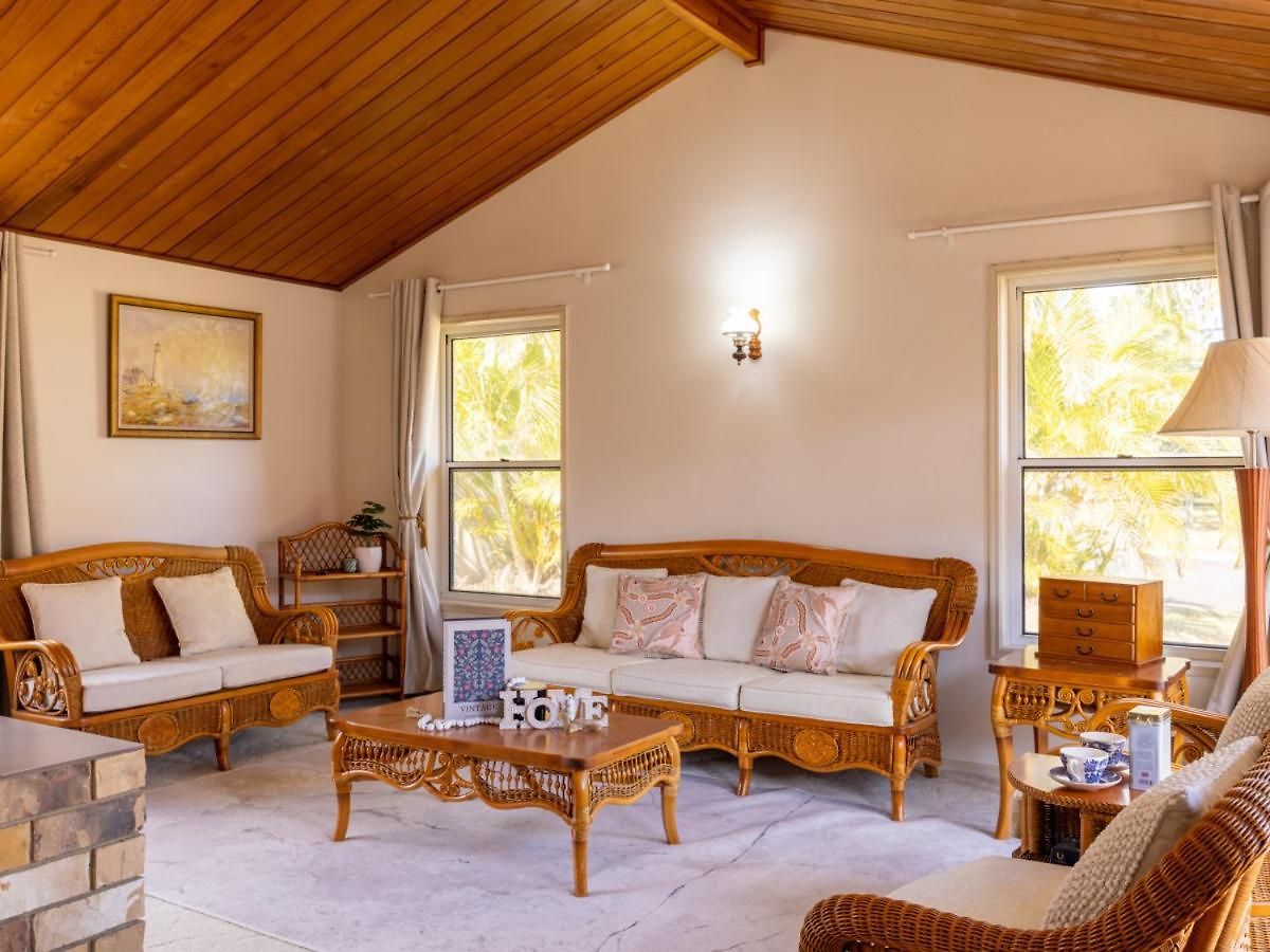 Holiday home 4 Beds Family House At Sunnybank Hills Brisbane