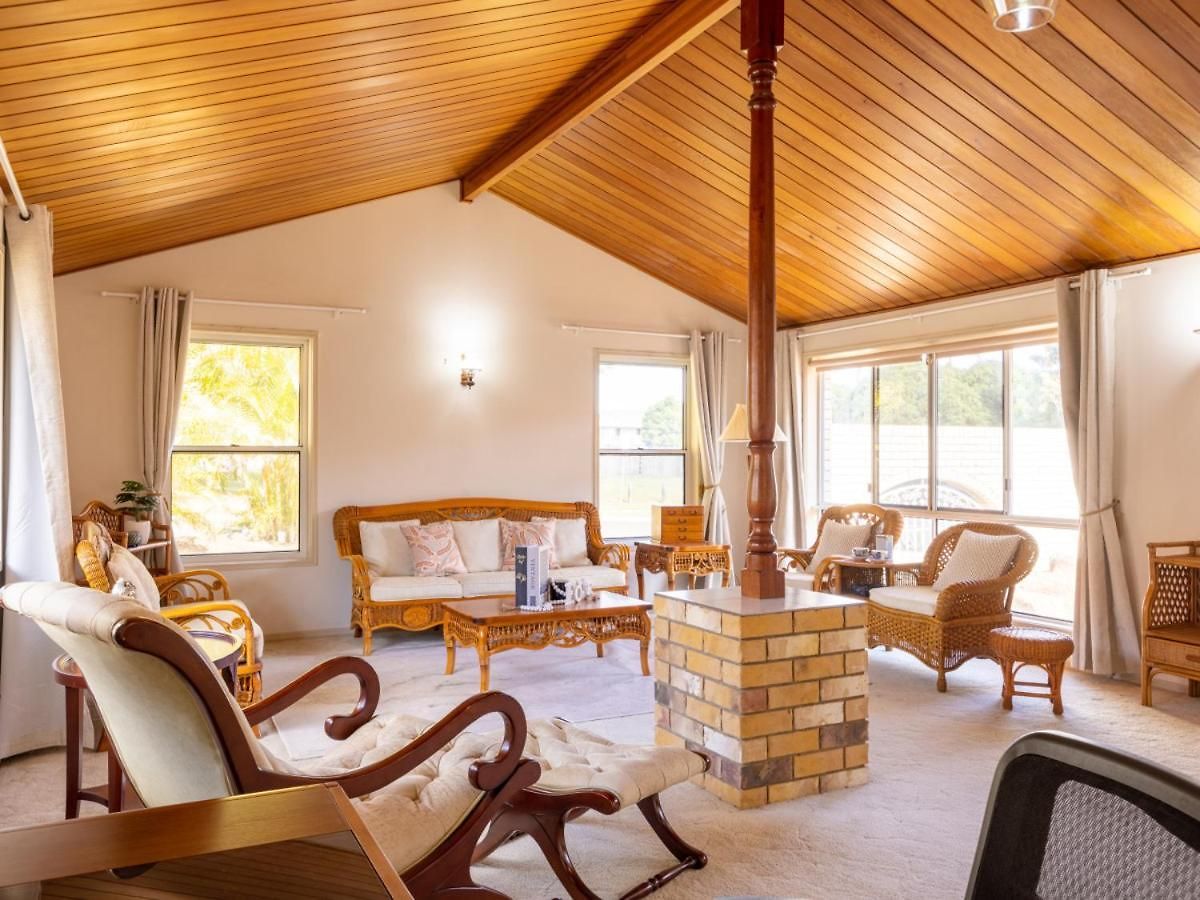 4 Beds Family House At Sunnybank Hills Holiday home
