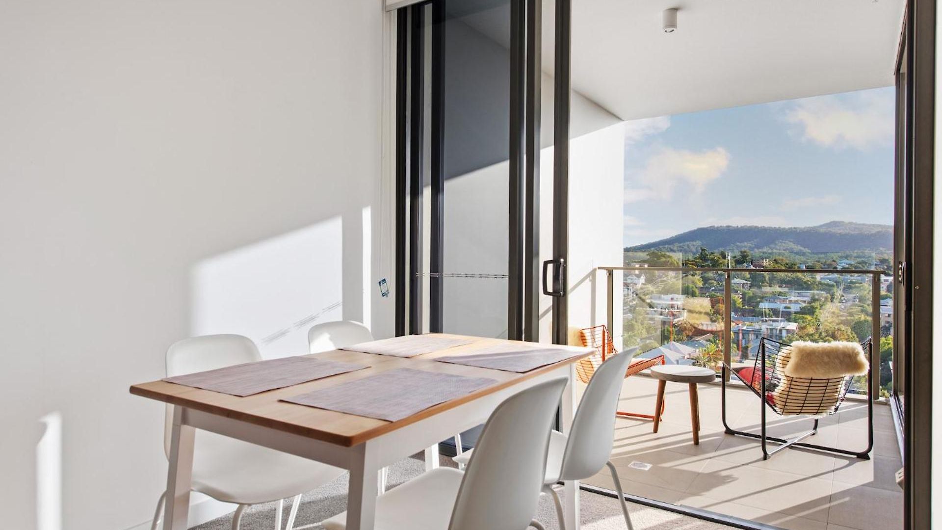 Apartment Captivating Convenience 1bed 1bath 1car Views Brisbane