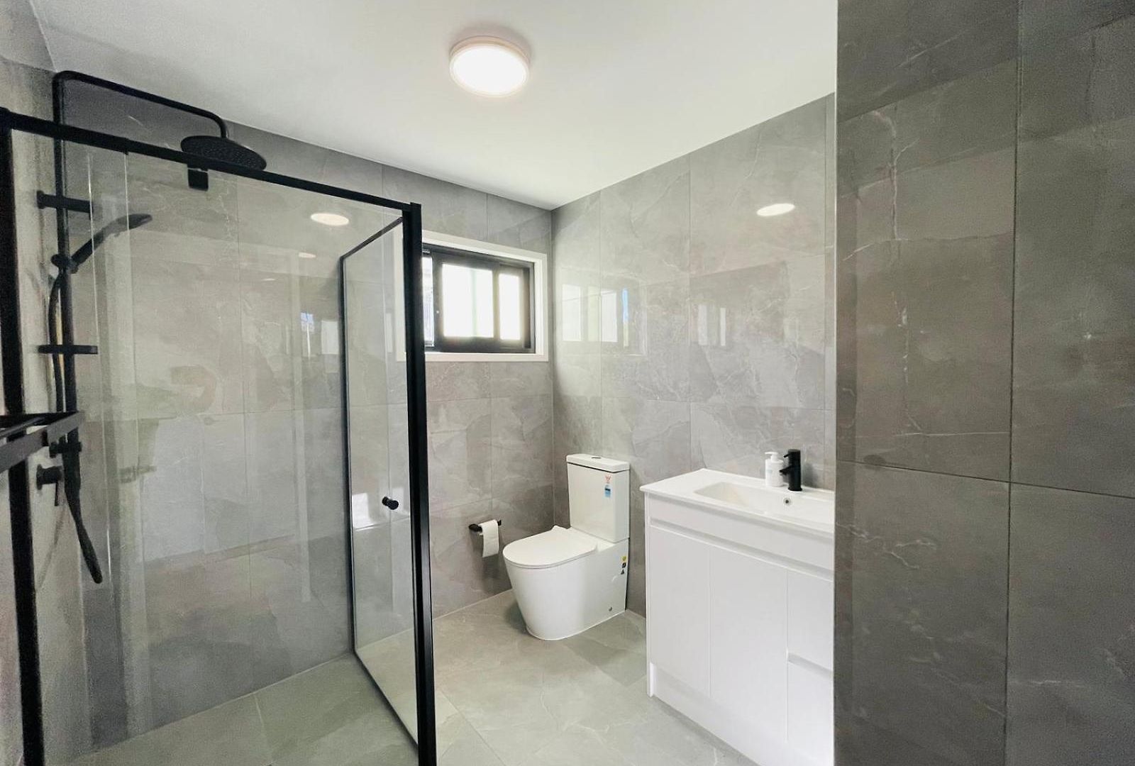 Guest house 262 Troughton Accommodation 3*