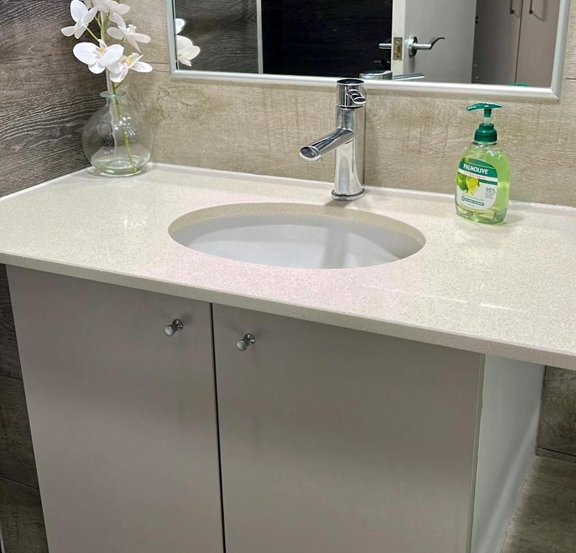 Location Cbd & Free Parking Apartment