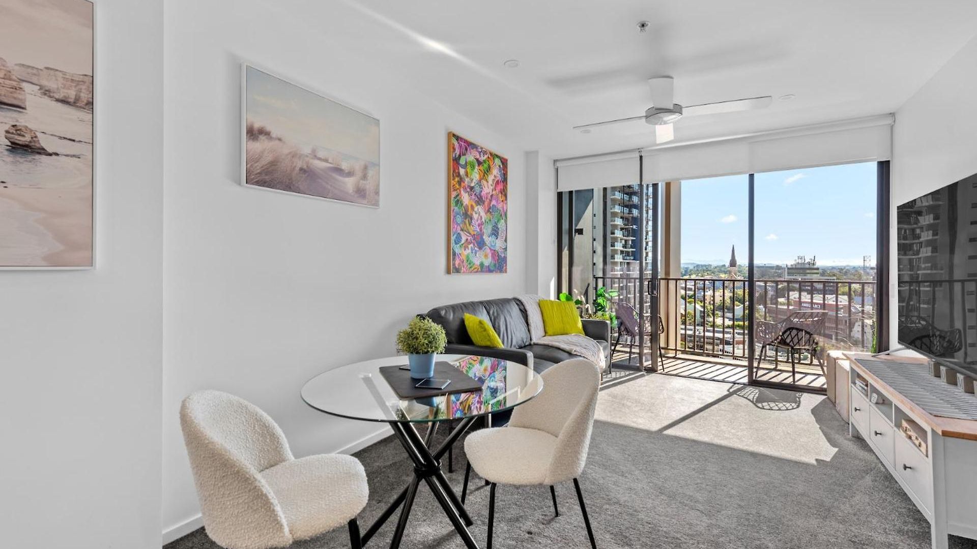 Living - 1bed,1bath,pool *