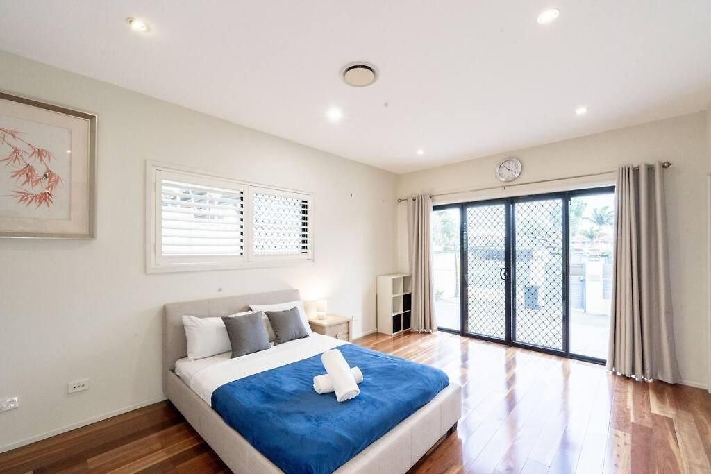 Spacious 5br 3ba W Parking And Yard In Sunnybank M11 Apartment Brisbane