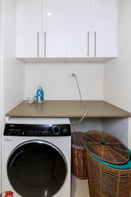 Apartment Spacious 5br 3ba W Parking And Yard In Sunnybank M11 *