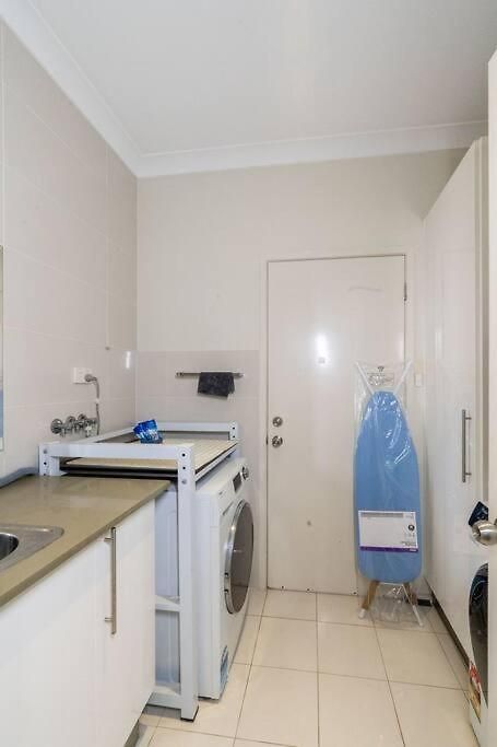 Spacious 5br 3ba W Parking And Yard In Sunnybank M11 Apartment Brisbane