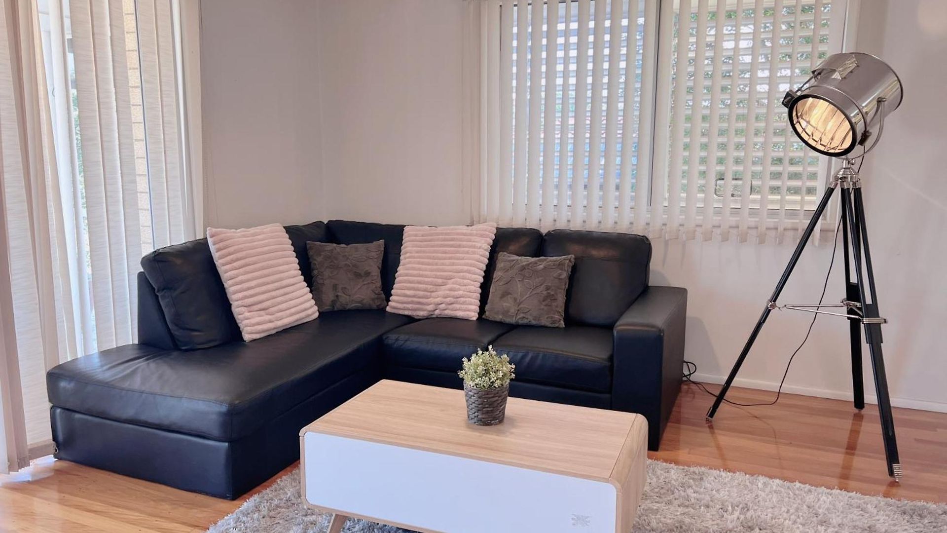 Villa Family Cozy Retreat Near Westfield