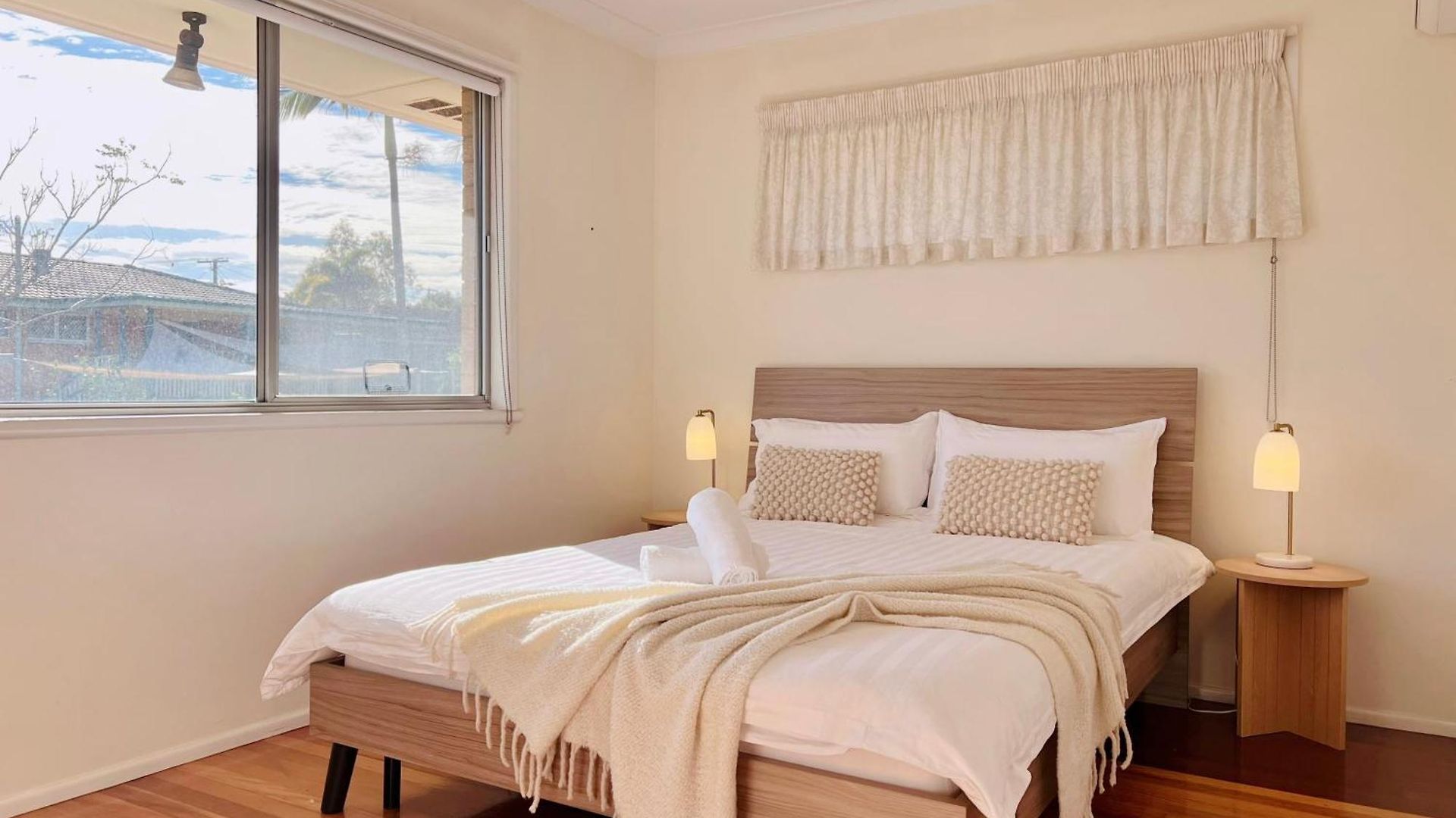 Family Cozy Retreat Near Westfield