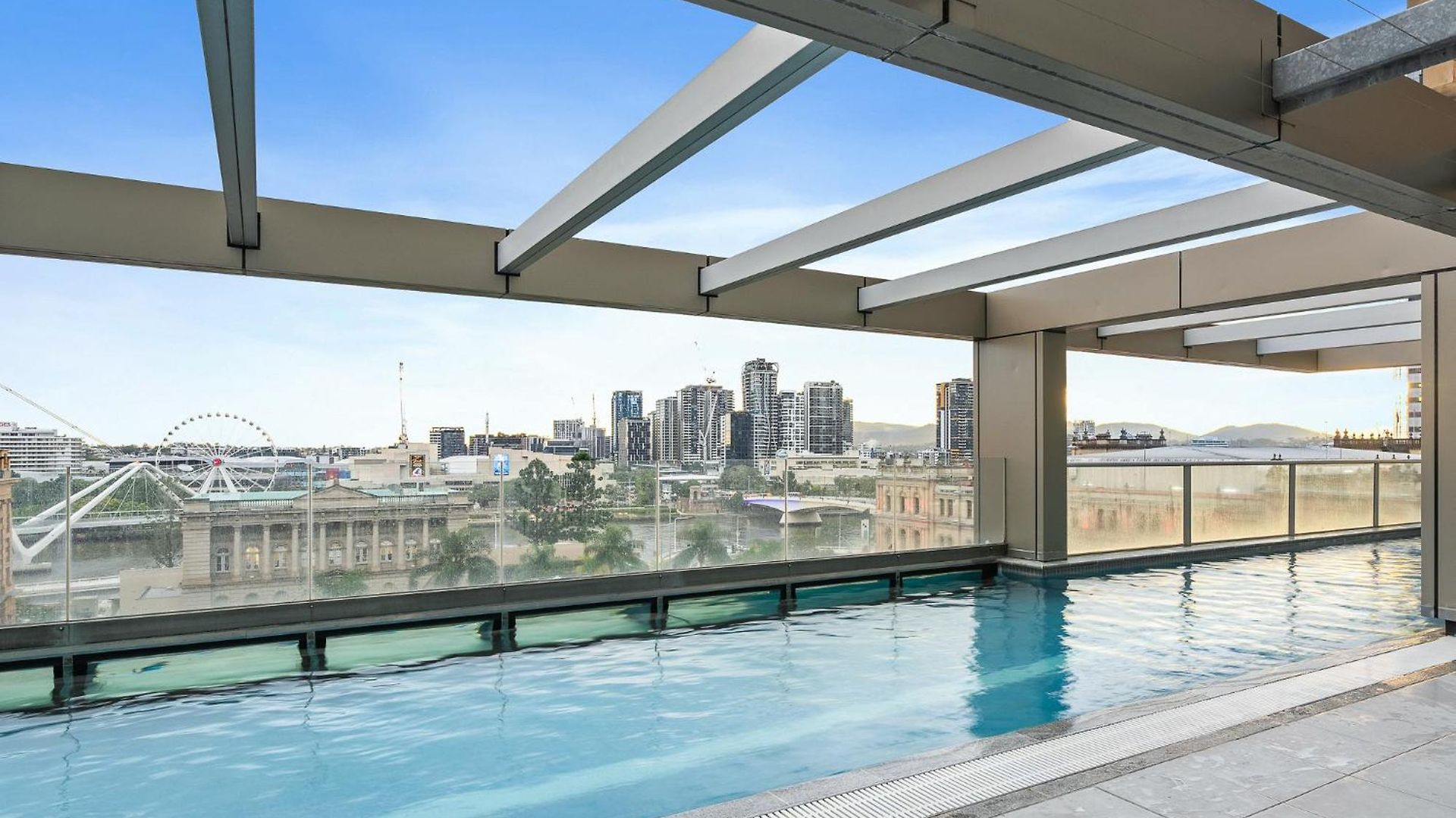 2-bed Pad With Pool & Gym * Brisbane