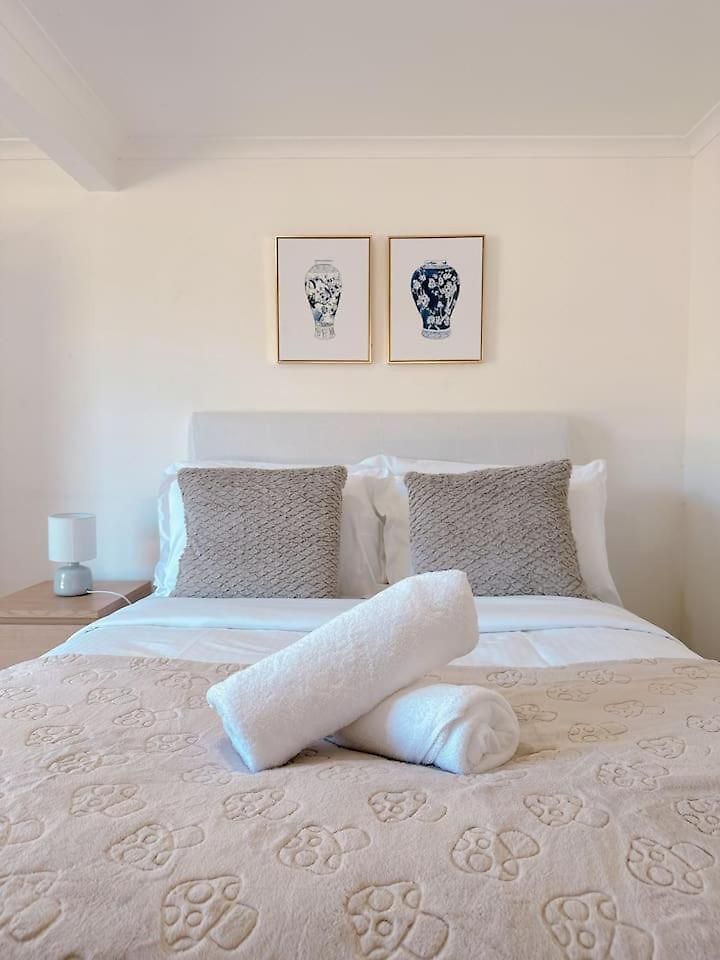 Comfy Unit Near Garden Westfield Street Parking *