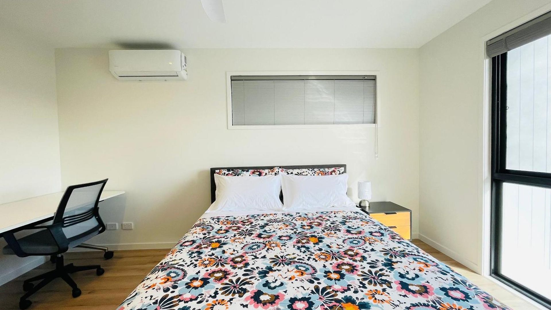 262 Troughton Accommodation 3*