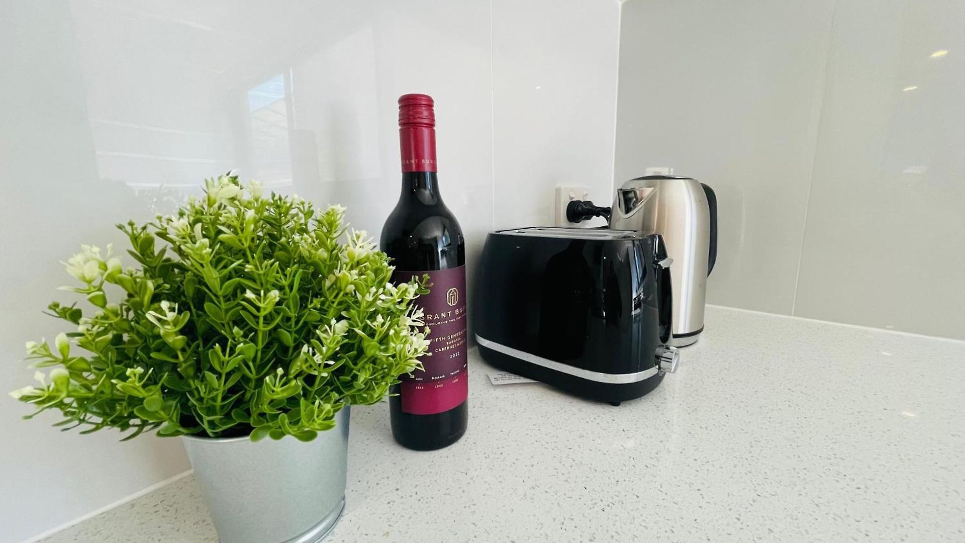 262 Troughton Accommodation 3* Brisbane