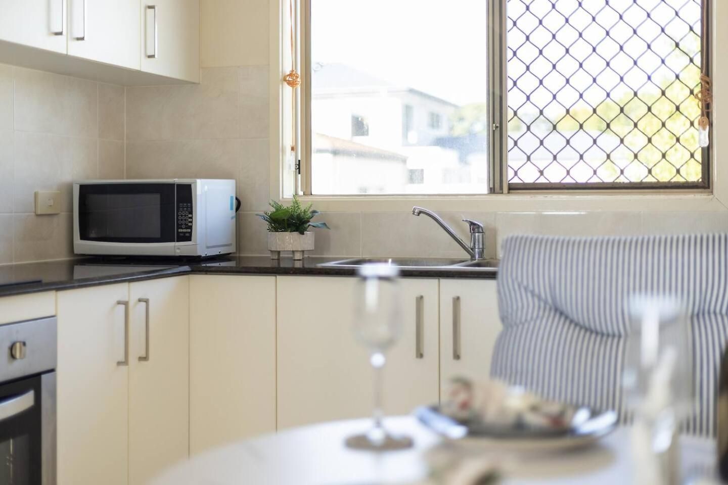 Homy Self Contained Unit Sunnybank Cbd Street Parking Holiday home Brisbane