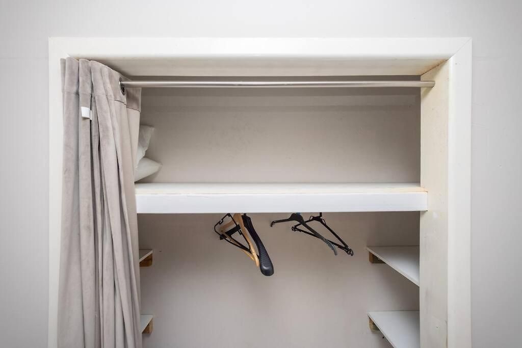 Queen Bedroom 4k Tv In Shared 2s Brisbane
