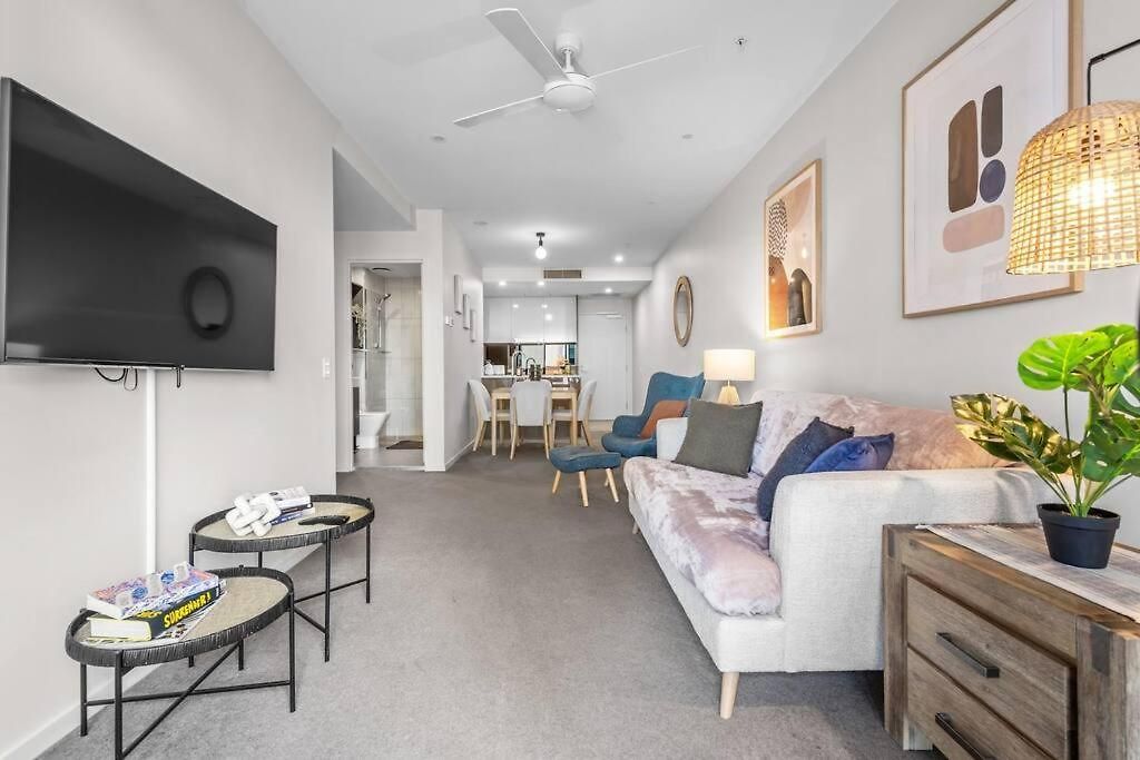 Apartment Modern Style 1bed 1bath Balcony Pool Cbd Brisbane