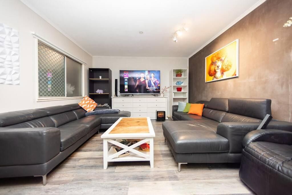 Apartment Detached Double Bedroom In Shared