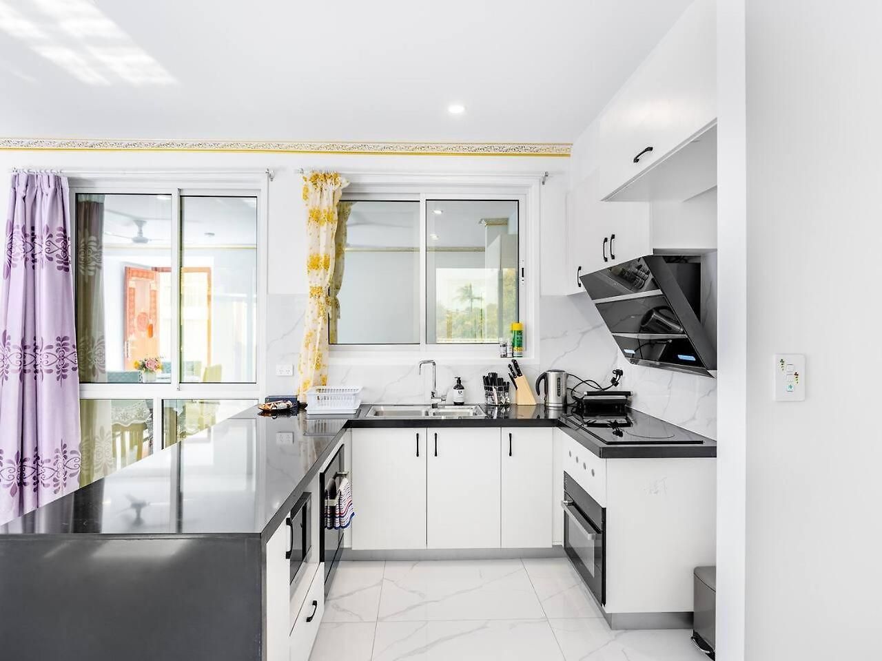 Malls At Doorstep 2-bed Unit In Heart Of Cannon Hill Holiday home Brisbane