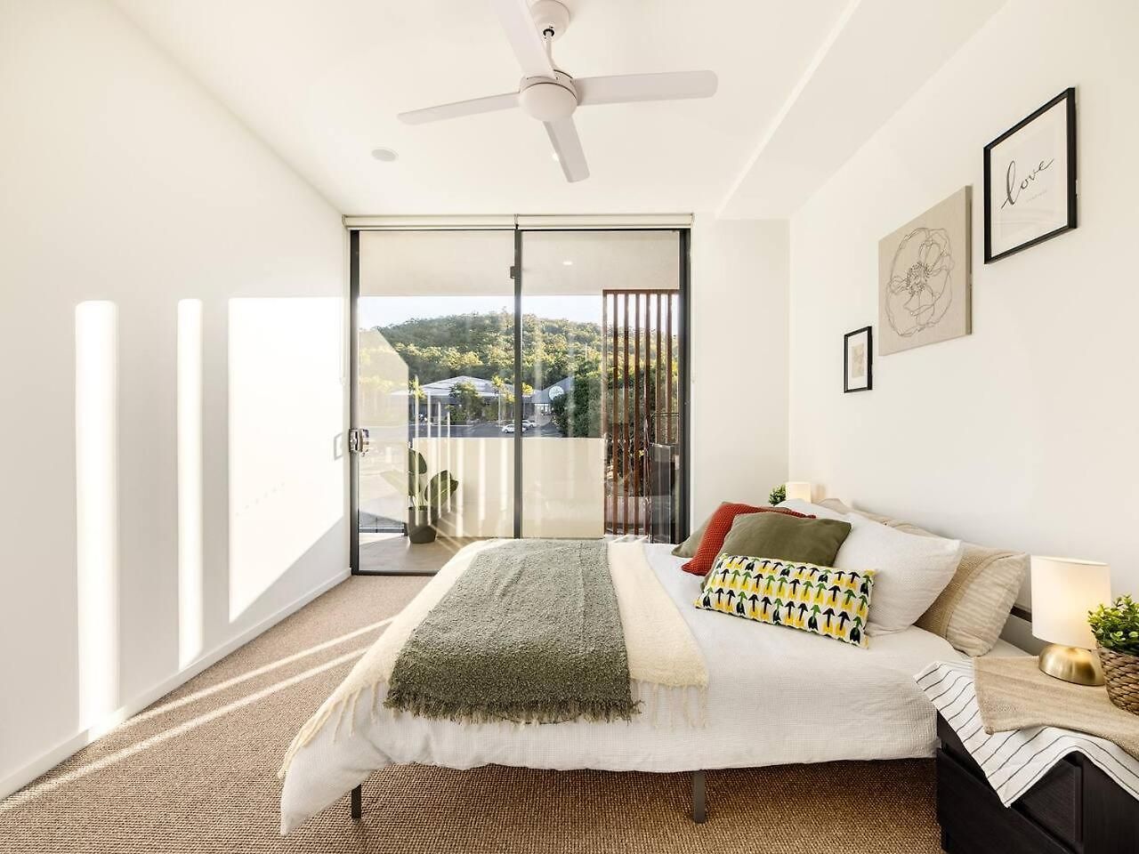 Apartment Stunning Mount View Modern Mtgravatt Cbd *