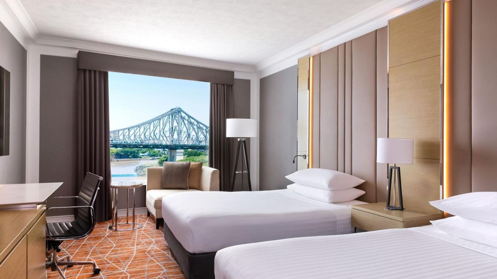 Marriott Hotel 5*