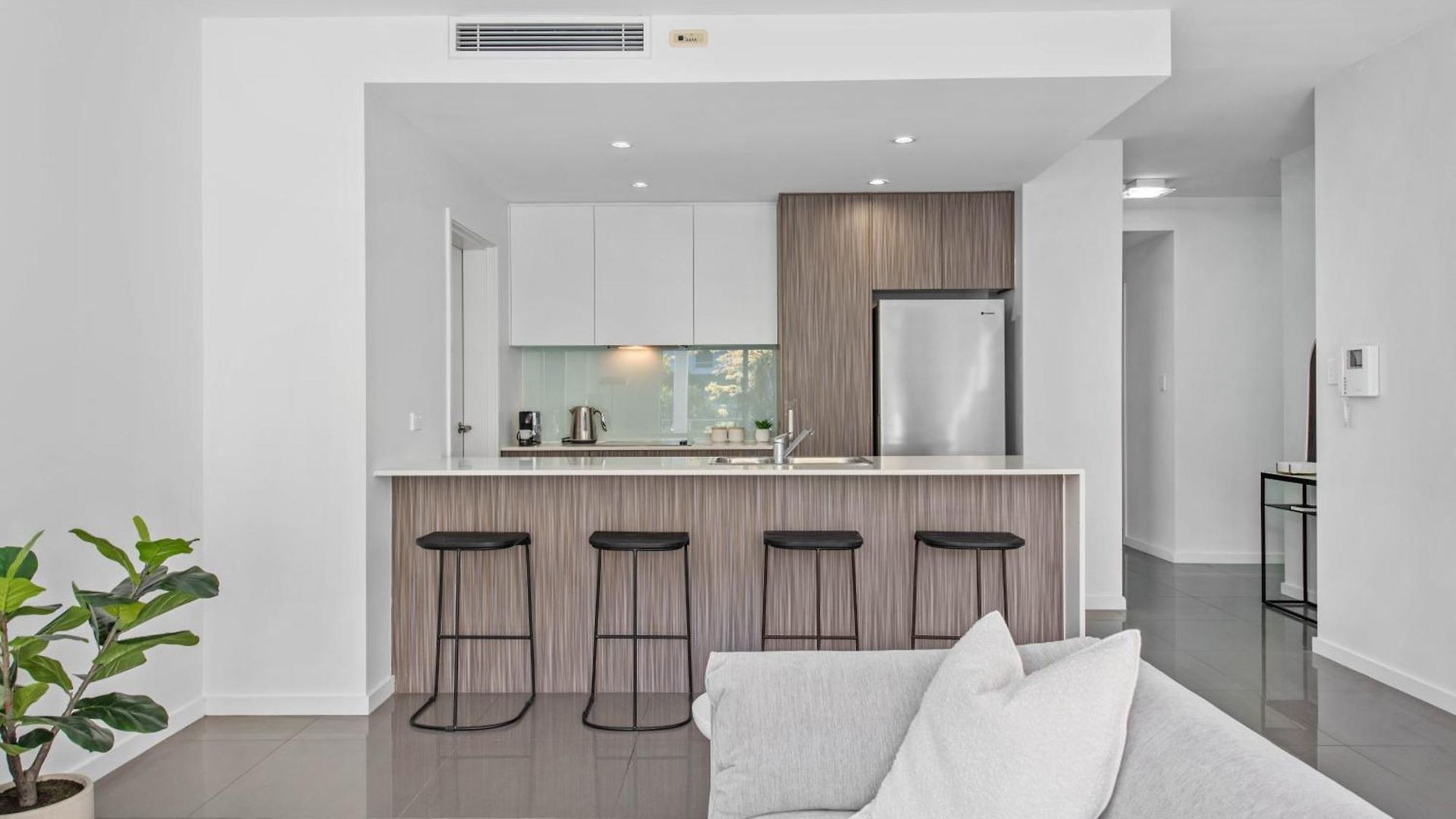 Cirque Boutique - Hosted By Coastal Letting Co. Brisbane