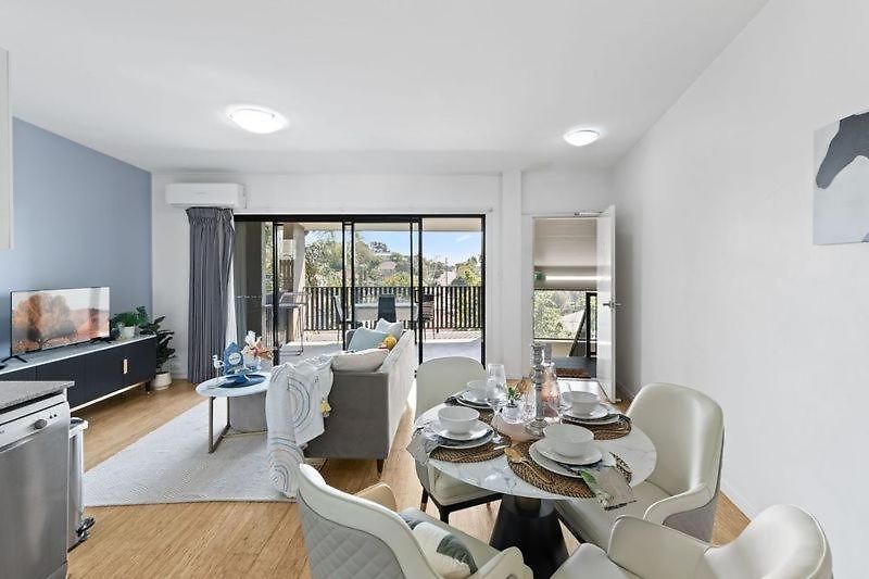 Spacious 2b2b Close To Cbd - Free Parking Apartment *
