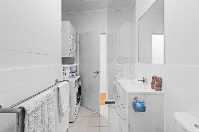 Apartment Spacious 2b2b Close To Cbd - Free Parking *