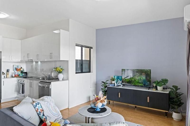 Spacious 2b2b Close To Cbd - Free Parking Apartment *