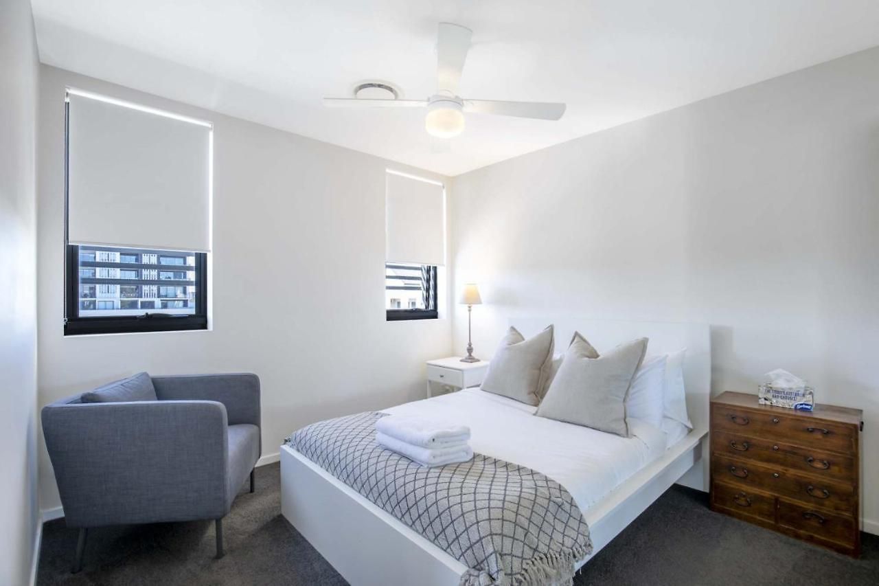 Apartment Contemporary Apt, Premium Local, Wifi, Wine, Cafes By Custom Hosting *