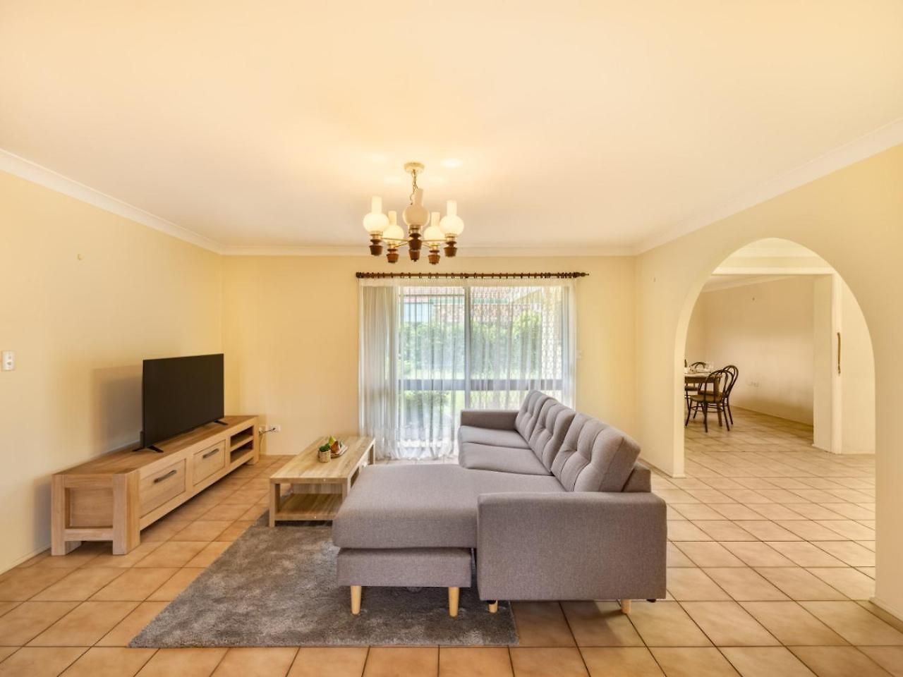 Steps From Mall Super Convenient 3br Cozy House Holiday home