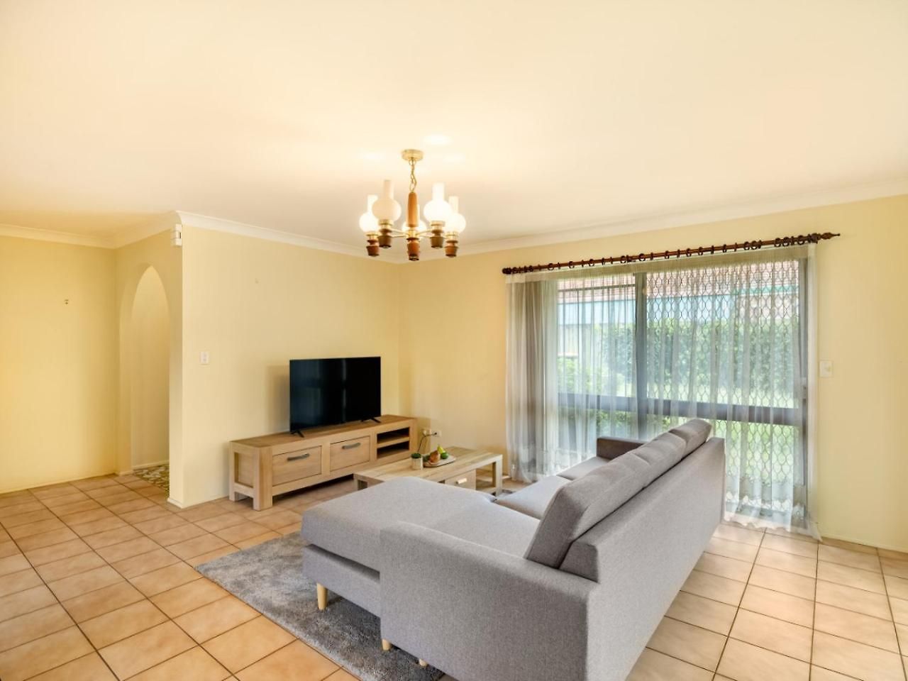 Holiday home Steps From Mall Super Convenient 3br Cozy House