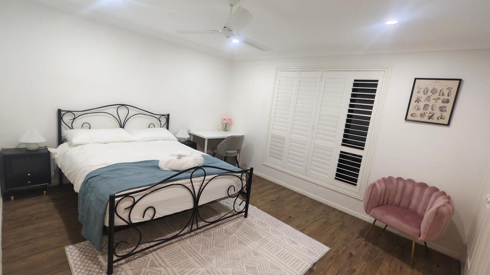 Guest house Luxury 3 Bedroom House Near Emp 3*