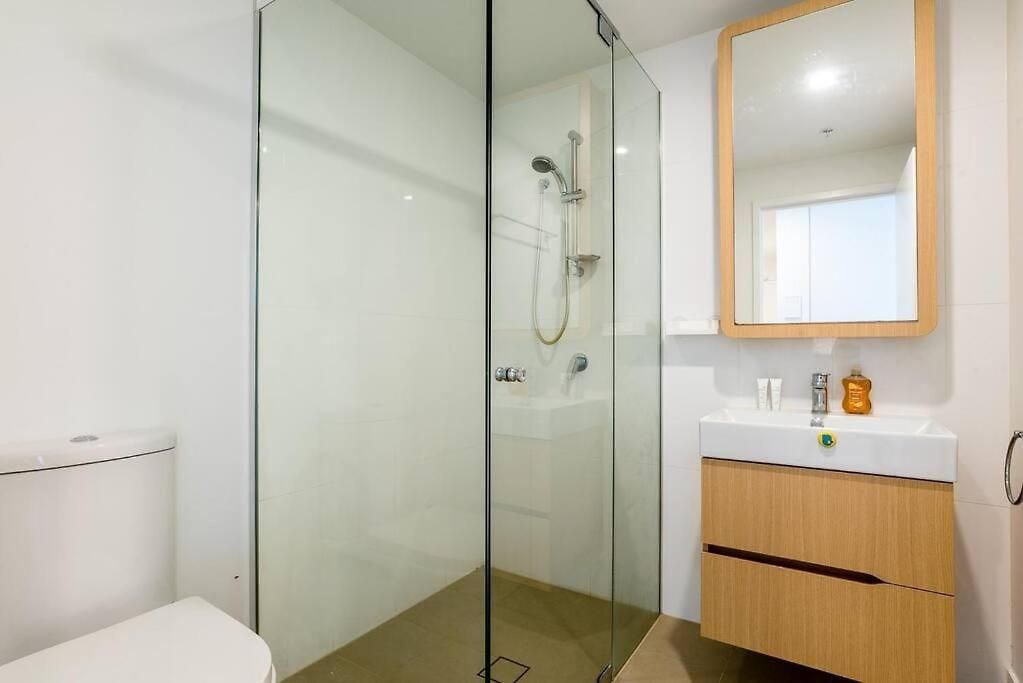 Convenient One-bedroom In Area Brisbane