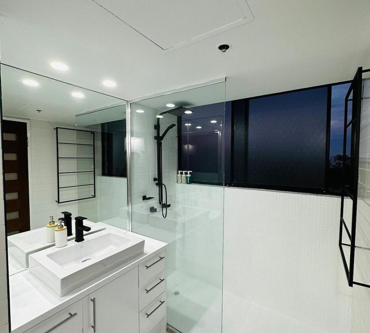 Cbd High Rise River Citywalk Freeparking Wi-fi Apartment *