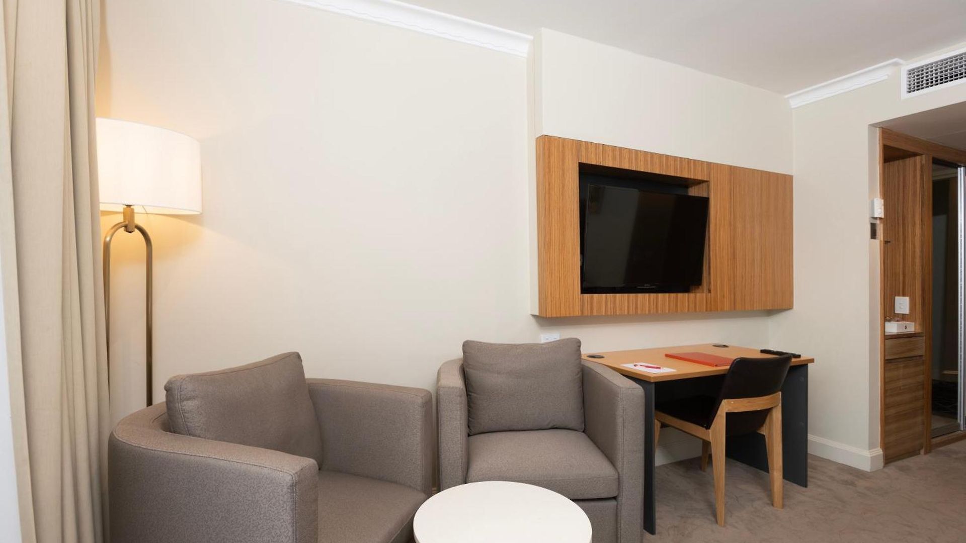Diana Woolloongabba Hotel 4*