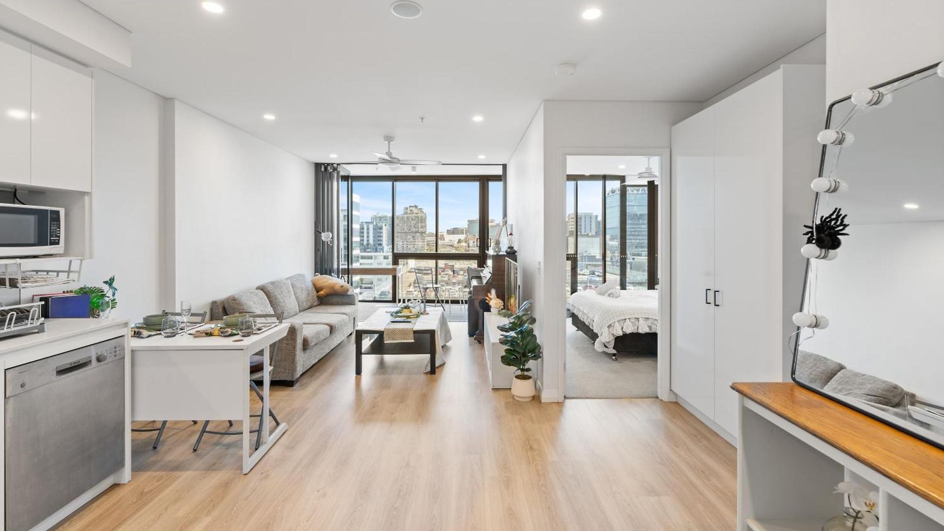 Breathtaking Fortitude Valley Apartment