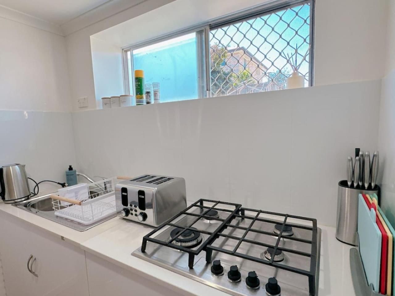 Comfy Unit Near Garden Westfield Street Parking