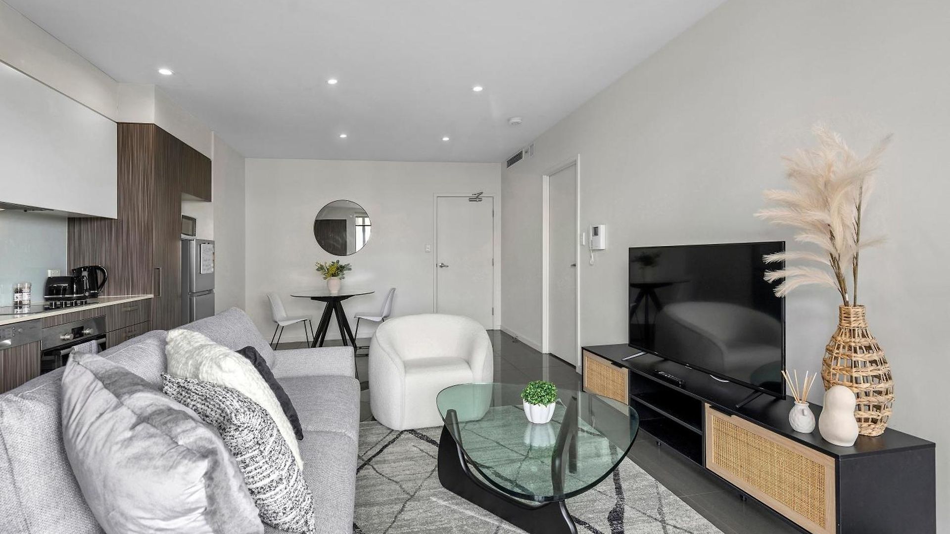 Cirque Boutique - Hosted By Coastal Letting Co. Brisbane