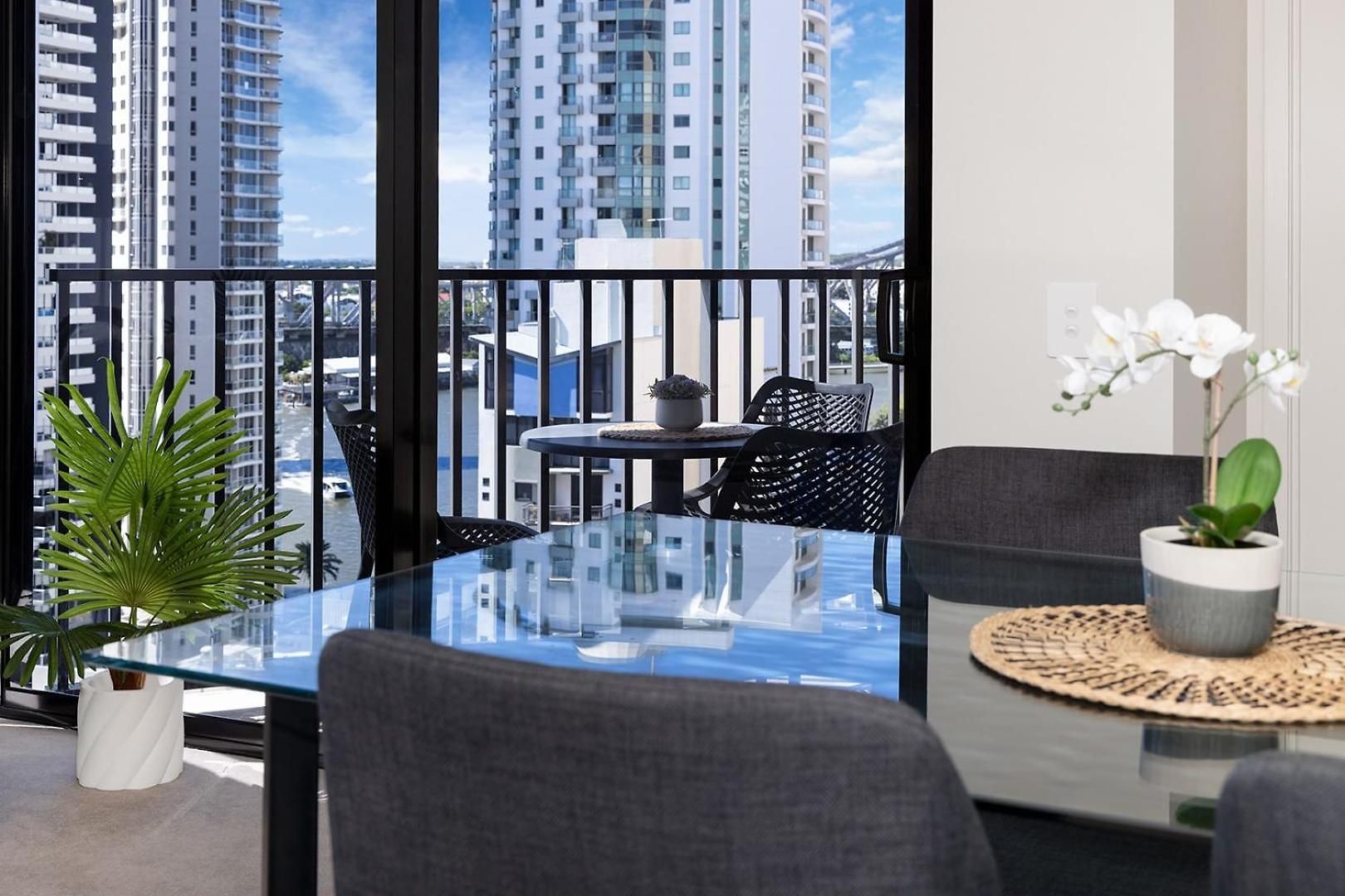 Rooftop Pool Stunning Queen Street