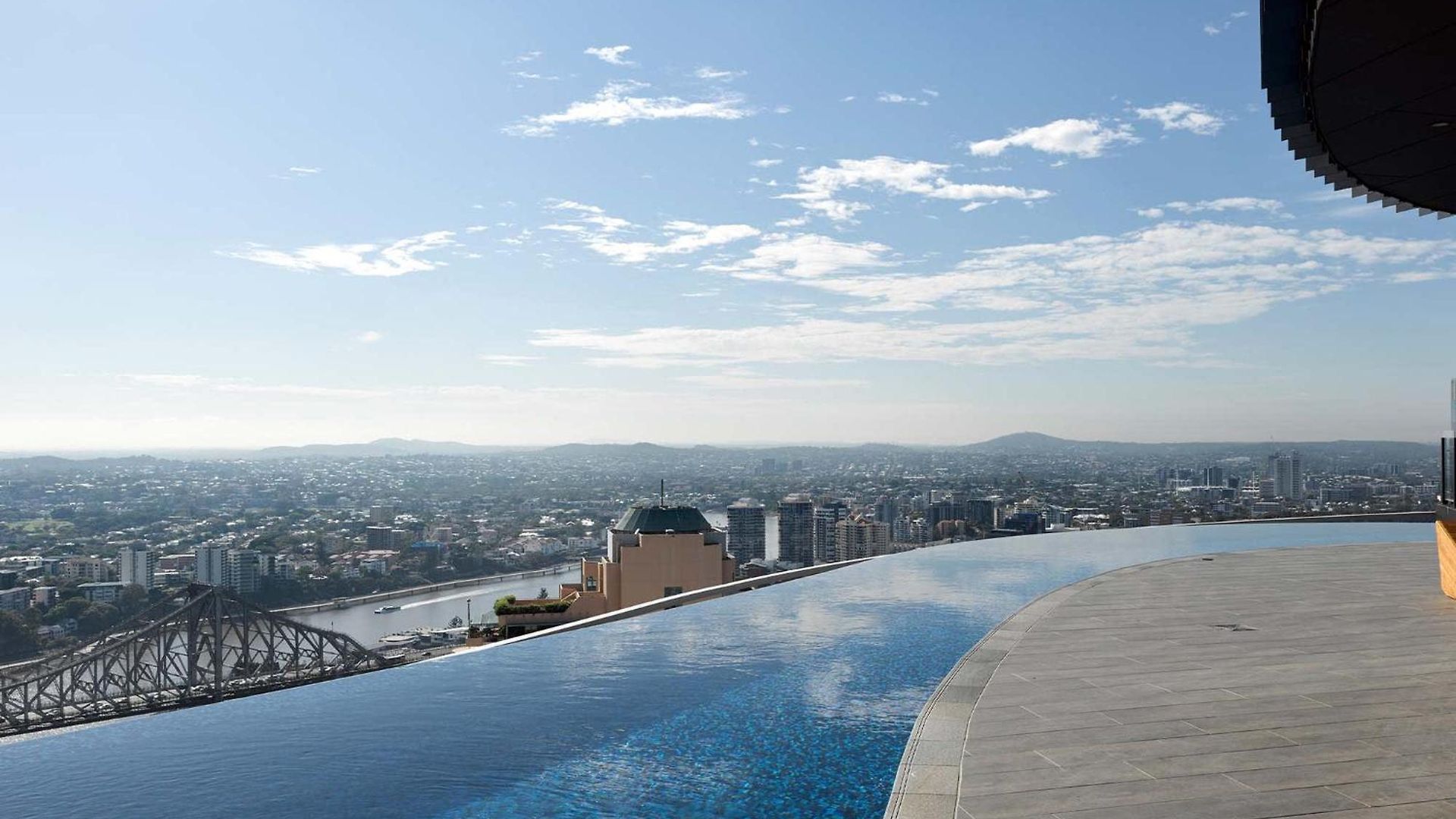 Rooftop Pool Stunning Queen Street *