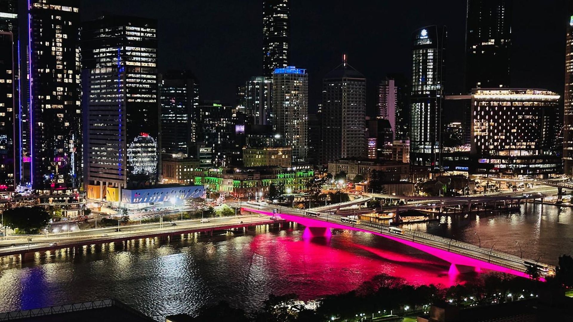 The Grand Panorama Riverside Escape With 3bd * Brisbane