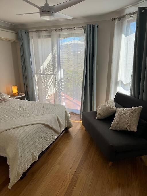 Holiday home Stylish & Elegant 2-br Townhouse In Wilston