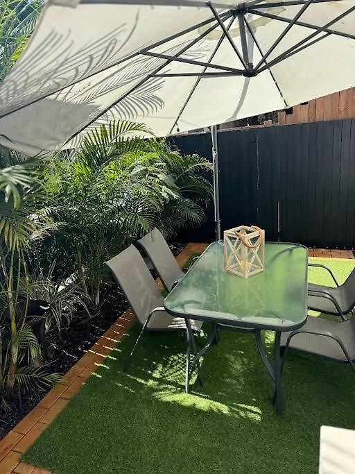 Stylish & Elegant 2-br Townhouse In Wilston Holiday home *