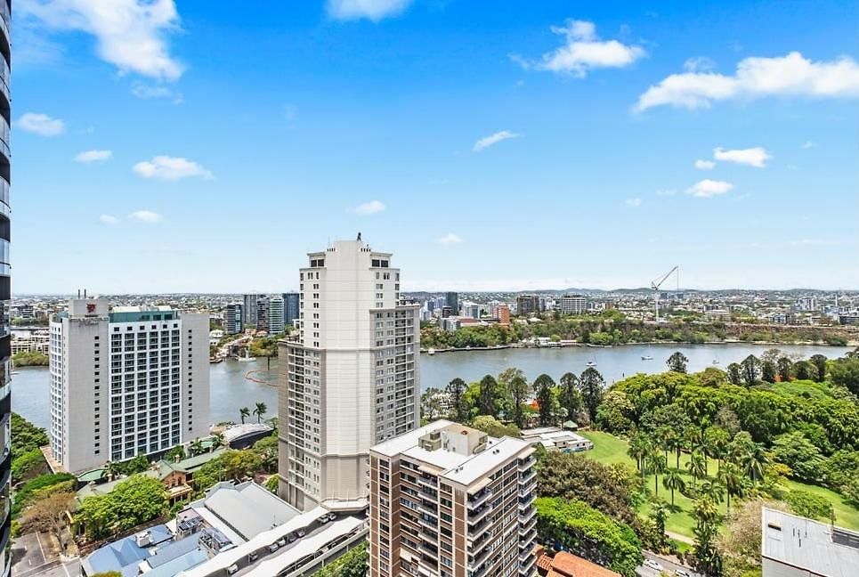 Cbd Luxury With River & Botanic Garden Views From Spacious Balcony Apartment Brisbane