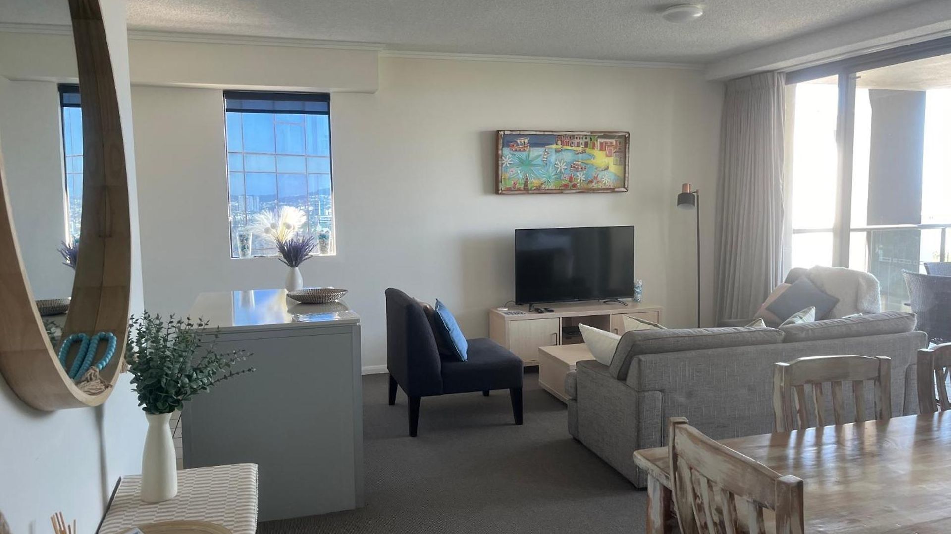 Cbd Luxury With River & Botanic Garden Views From Spacious Balcony Apartment