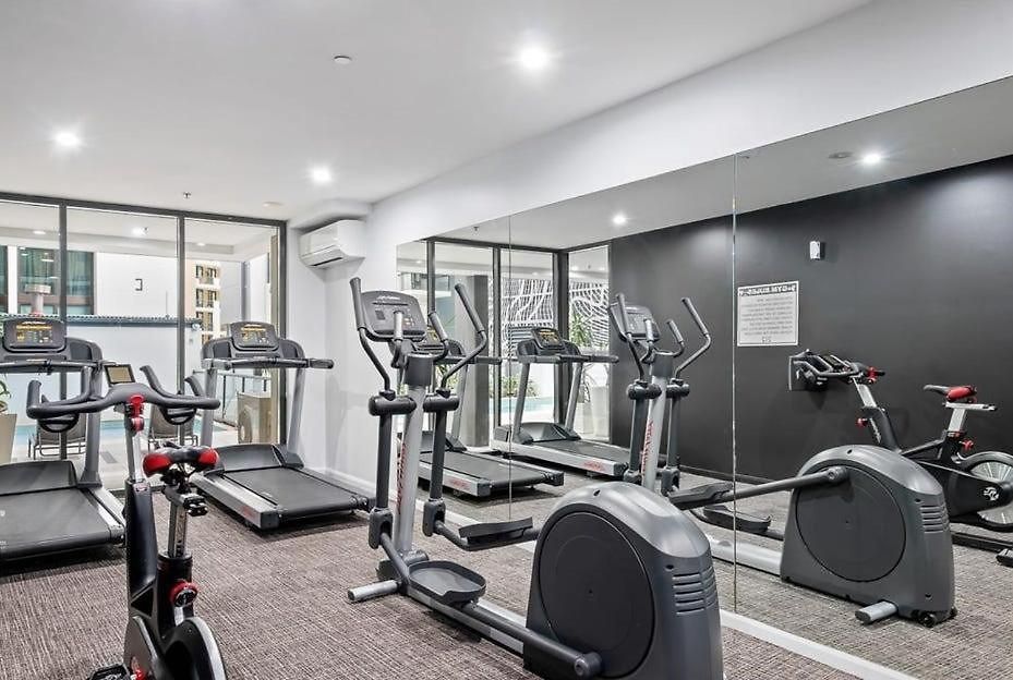 Cbd Luxury With River & Botanic Garden Views From Spacious Balcony Apartment *