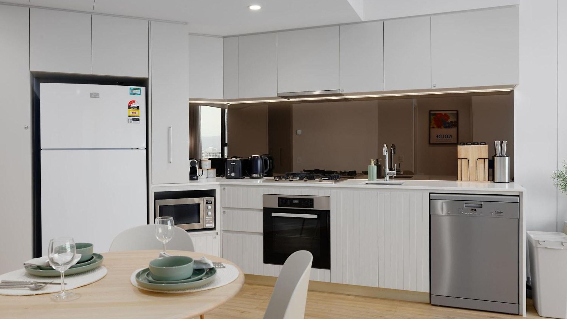 Luxury 1br In River Firework View