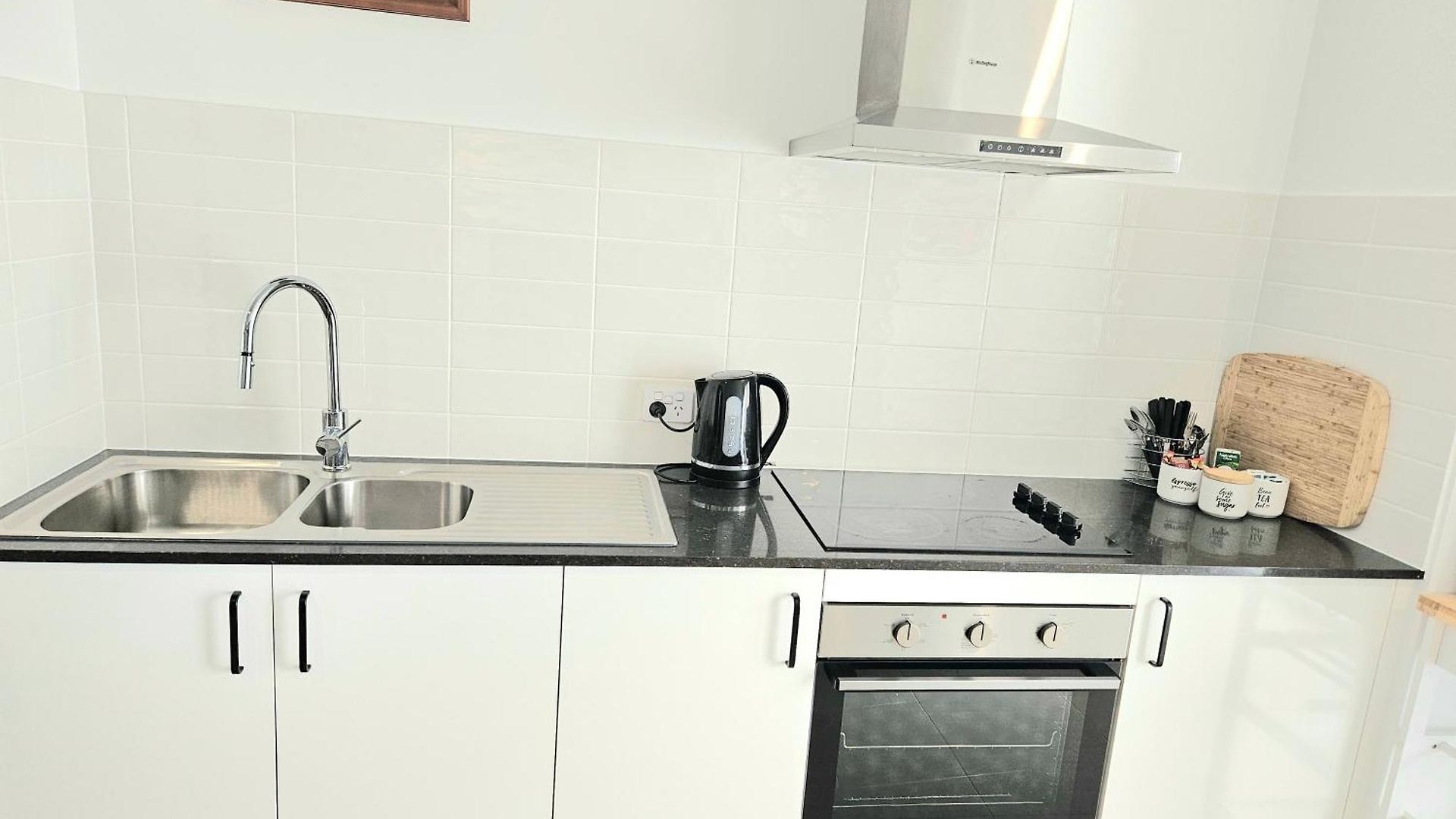 Brand New Stylish Tranquil & Self Check In Brisbane