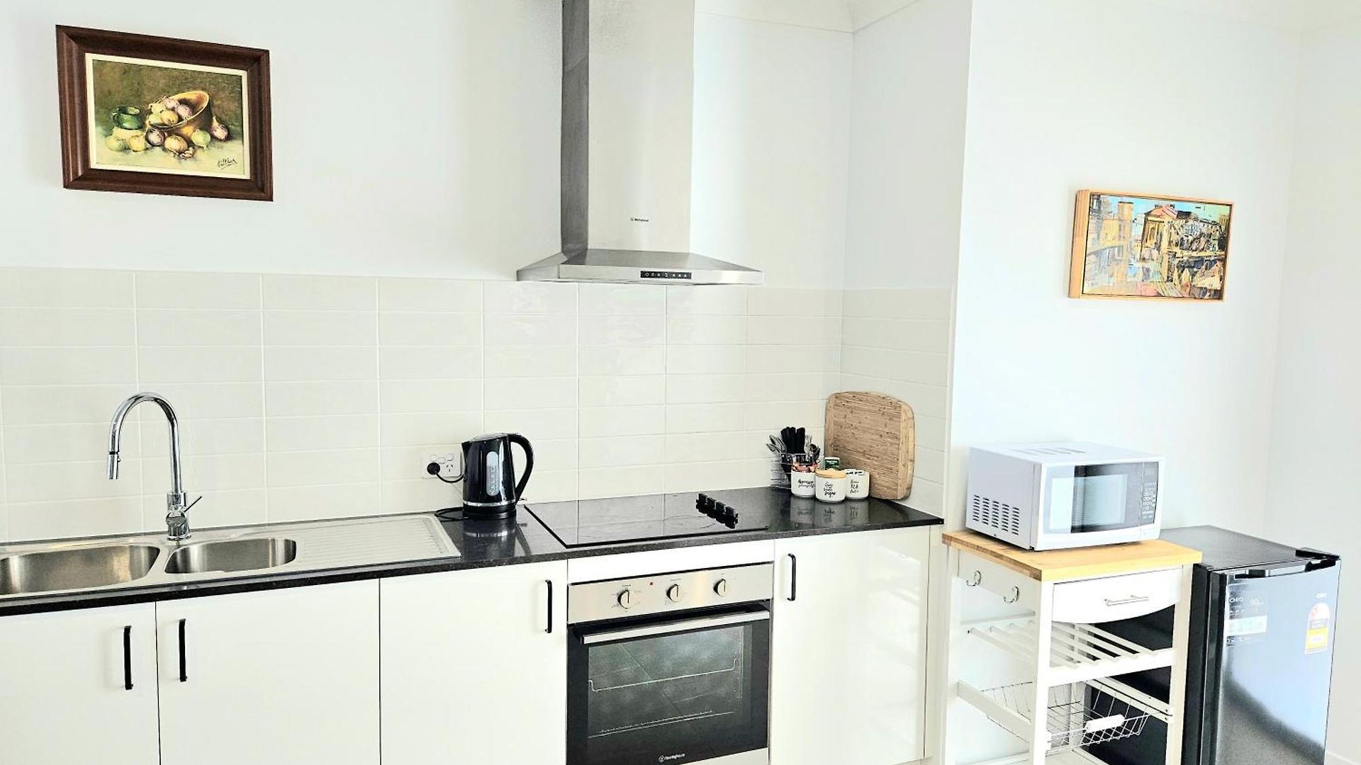 Apartment Brand New Stylish Tranquil & Self Check In Brisbane